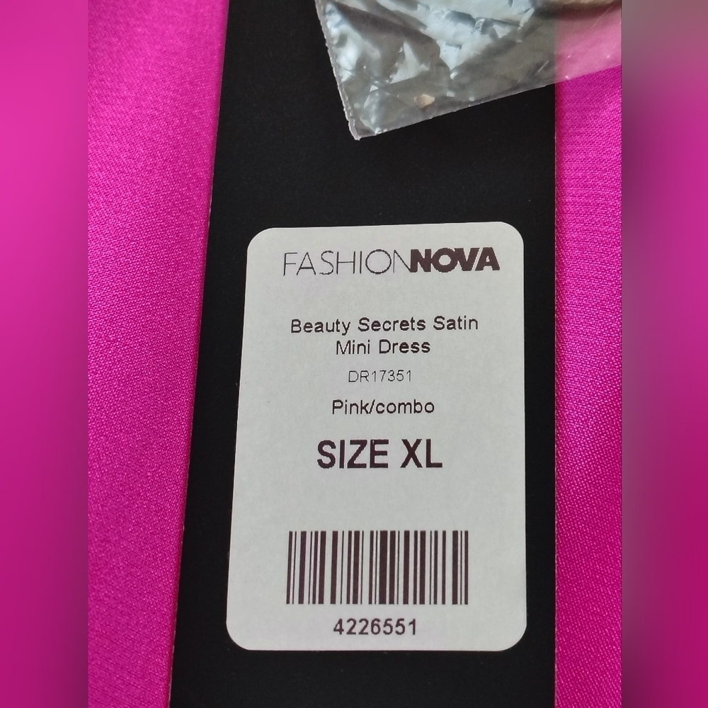 Fashion Nova Bold Red and Pink Apparel Size XL - Picture 7 of 9